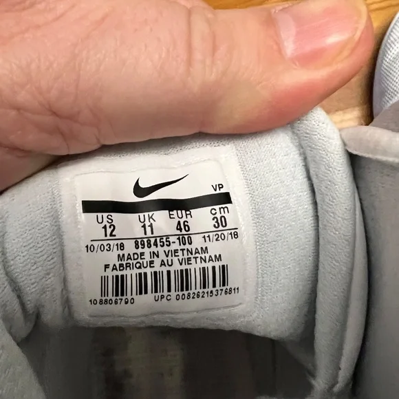 Nike Men's White and Black Basketball Shoes - Picture 3 of 4